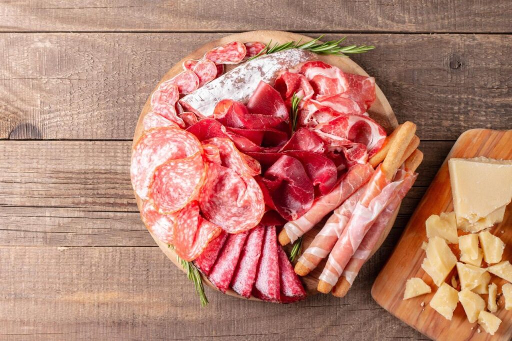 présenter la charcuterie